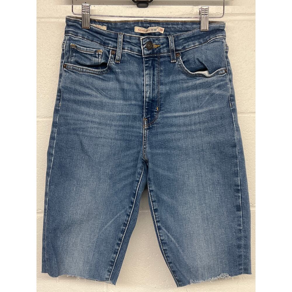 Levi’s 29 blue cut off Bermuda shorts medium wash